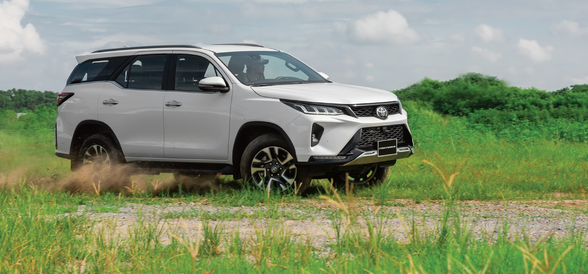 Fortuner 2.7V 4×4 AT Nhập Khẩu2